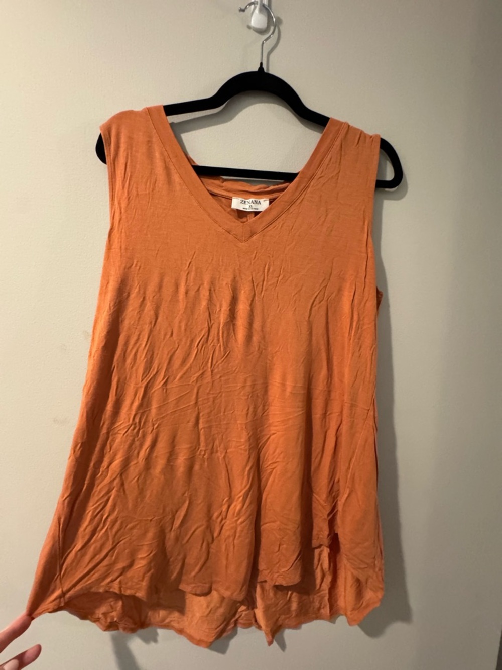 Zea & Co V-Neck Sleeveless Tank Top in Rust Orange